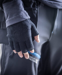Fingerless mitts